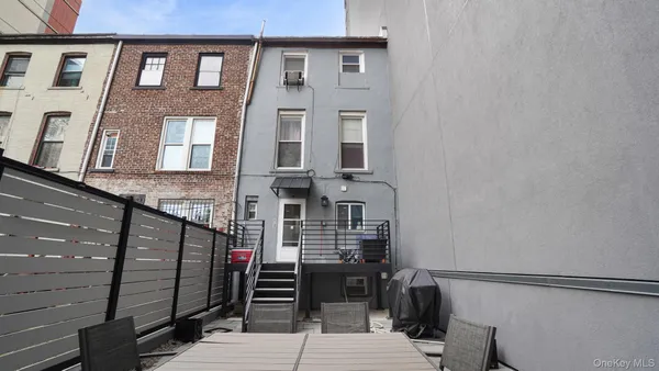 $1,999,999 | 120 4th Avenue | Boerum Hill