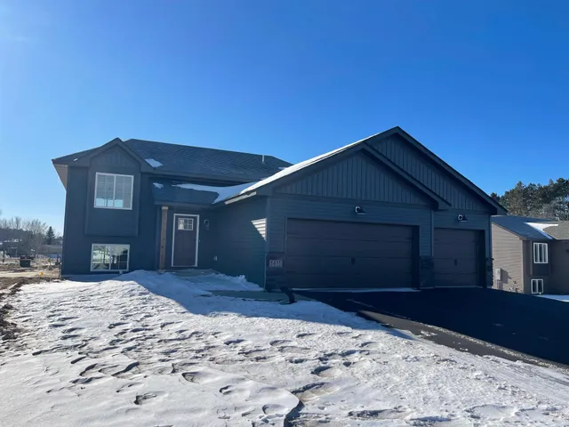 $349,990 | 1411 34th Avenue Southwest, Cambridge, MN 55008