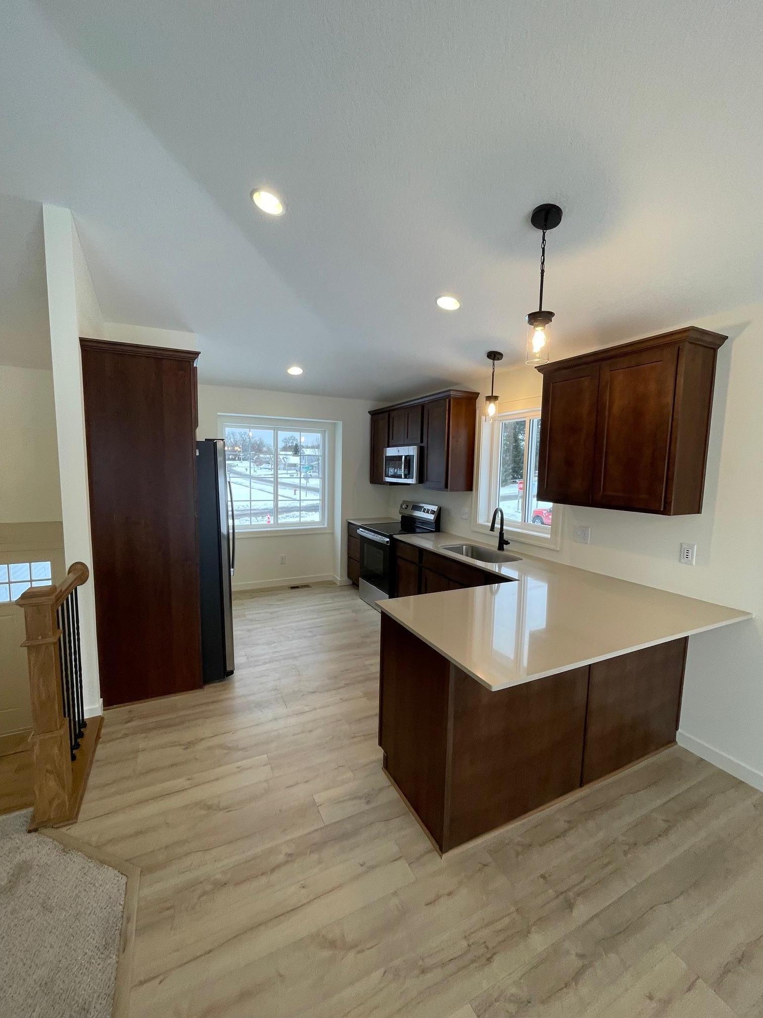 1411 34th Avenue Southwest Cambridge, MN 55008 - Photo 2 of 14