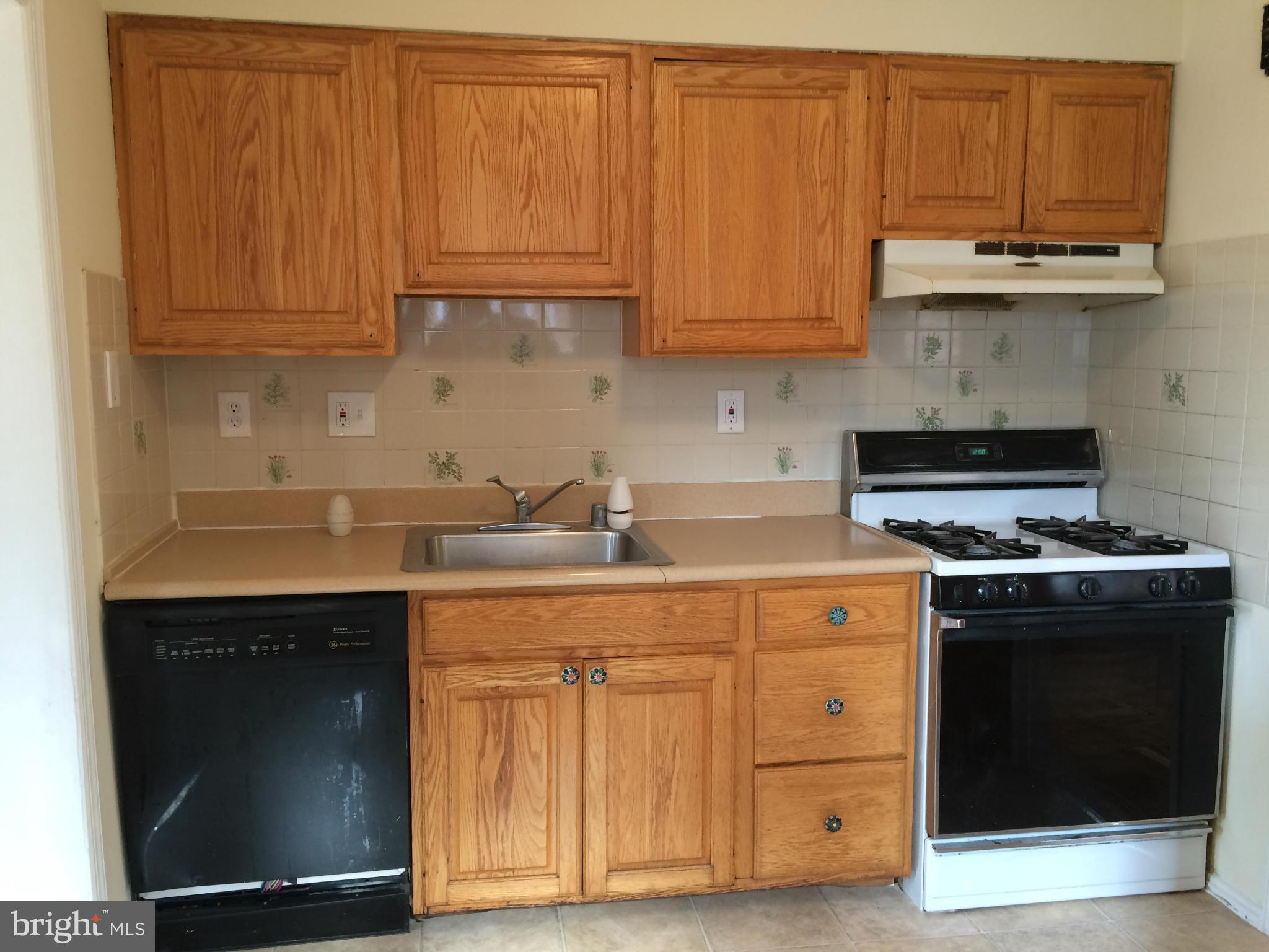 8338 12th Avenue Silver Spring, MD 20903 - Photo 6 of 18 Kitchen