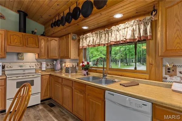 $959,000 | 3153 North 2225th Street, Beecher City, IL 62414
