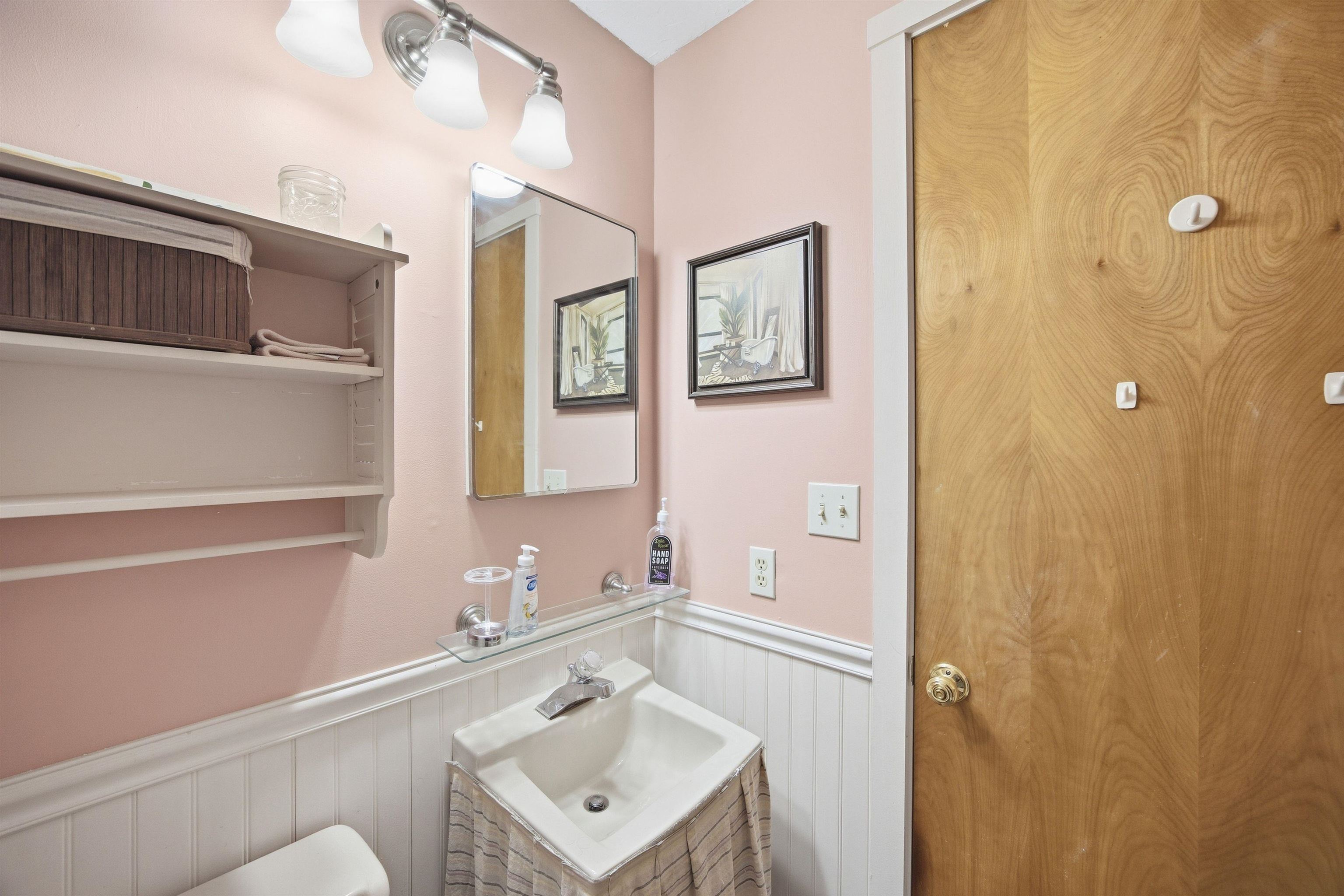 14 Parker Road, Unit 5 Campton, NH 03223 - Photo 9 of 54