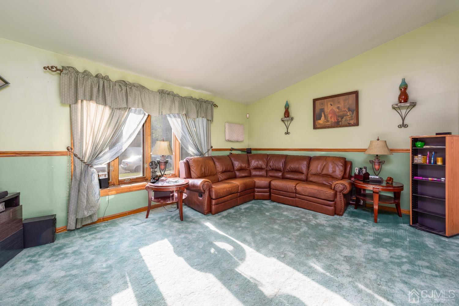 44 Hastings Road Old Bridge, NJ 08857 - Photo 6 of 21 Gallery Image 6