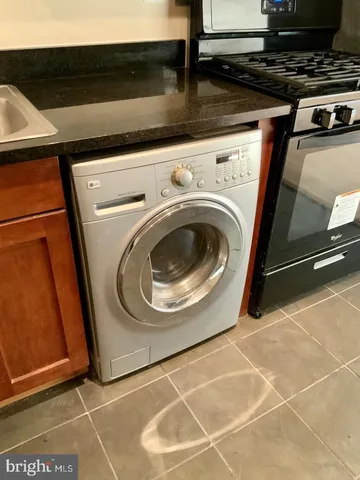 a close view of sink