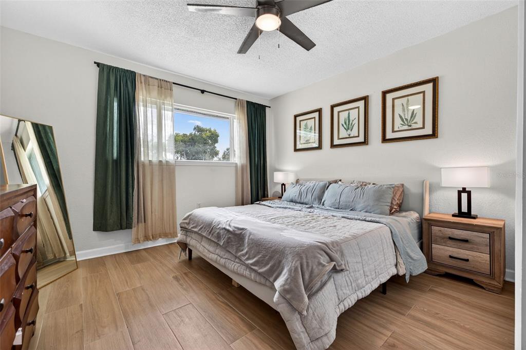 8220 Quail Road Seminole, FL 33777 - Photo 18 of 35