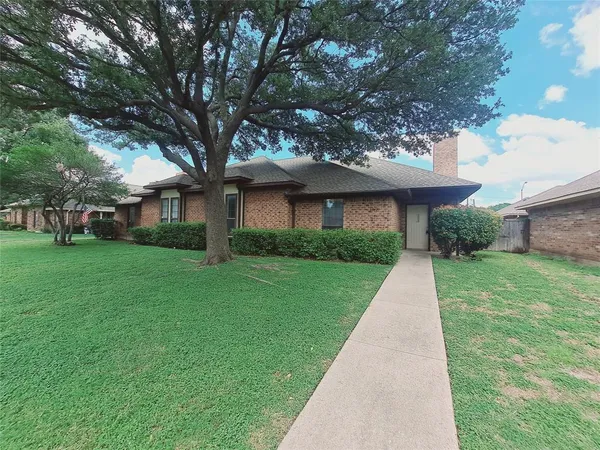 $2,450 | 3917 St Christopher Lane, Dallas, TX 75287