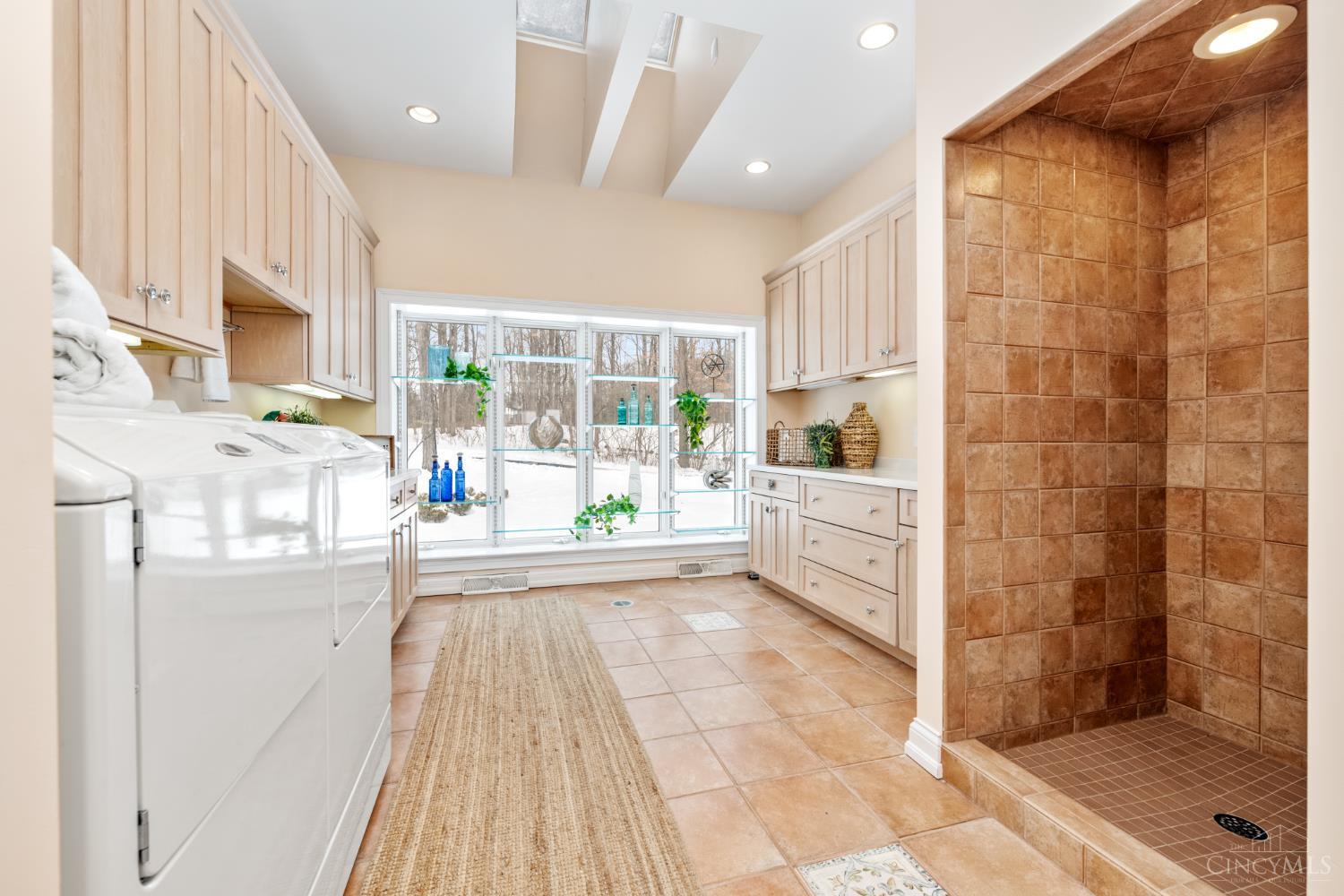 8500 Kugler Mill Road Cincinnati, OH 45243 - Photo 48 of 98 Gallery Image 48