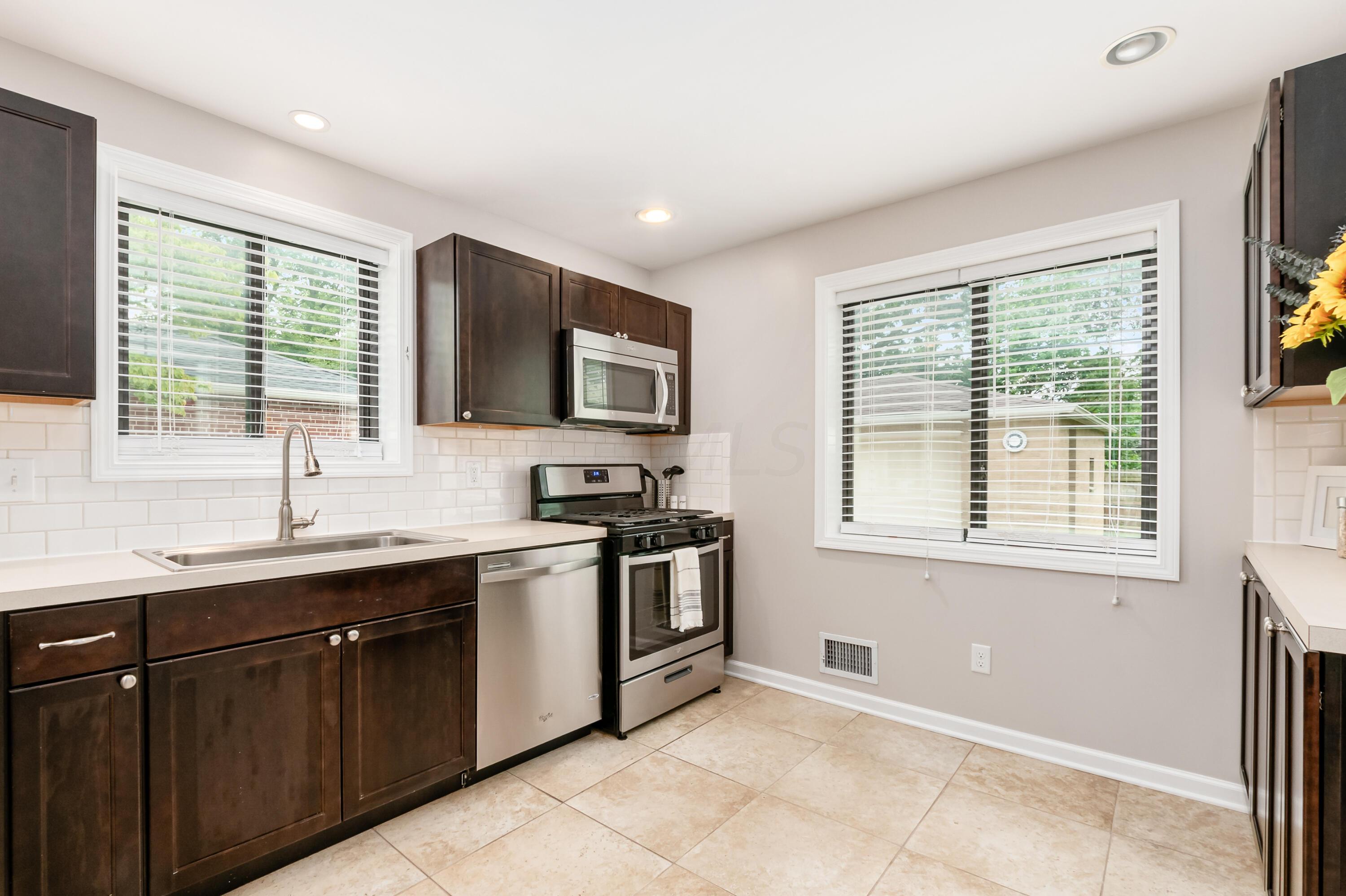 1929 Milden Road Upper Arlington, OH 43221 - Photo 12 of 36 Kitchen