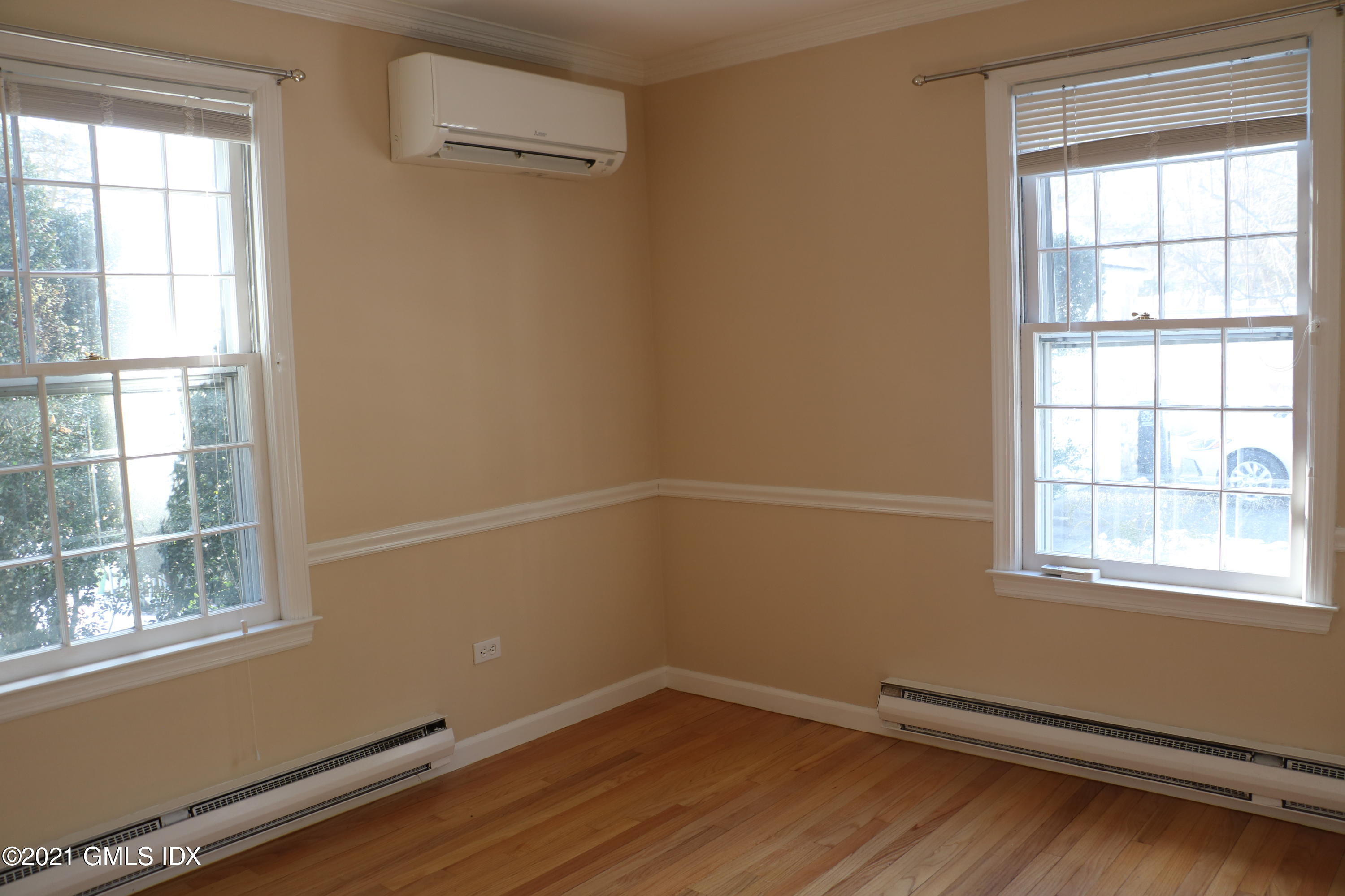 46 Ledge Brook Road Stamford, CT 06903 - Photo 14 of 23 an empty room with a window