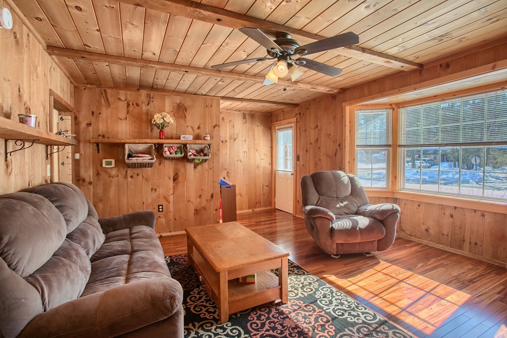 85 South Harbor Road Townsend, MA 01469 - Photo 7 of 24