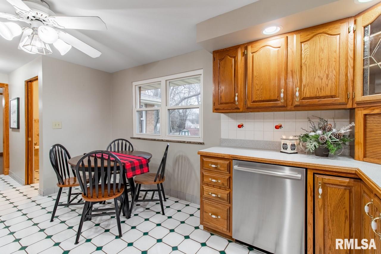 500 Highview Road East Peoria, IL 61611 - Photo 12 of 33 Gallery Image 12