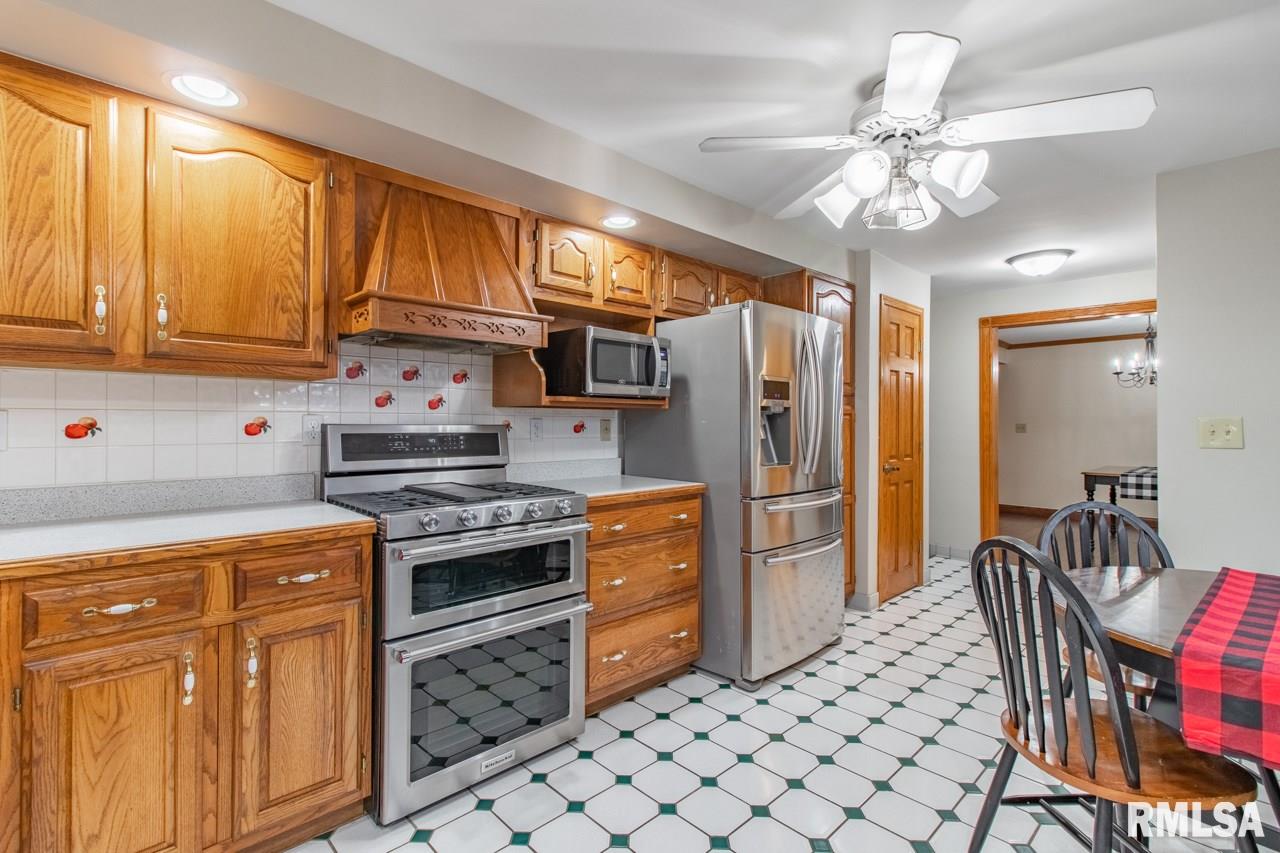 500 Highview Road East Peoria, IL 61611 - Photo 13 of 33 Gallery Image 13