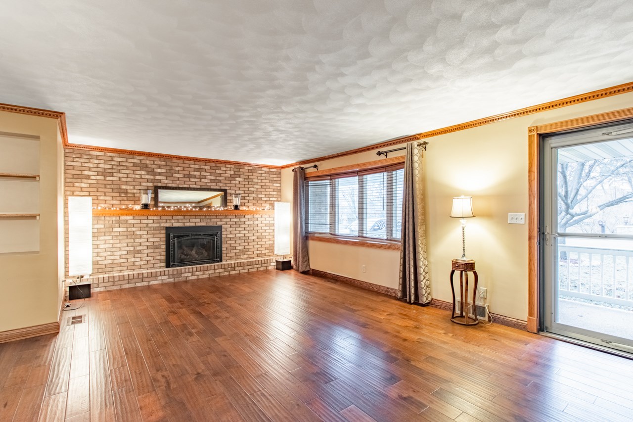 500 Highview Road East Peoria, IL 61611 - Photo 2 of 33 Gallery Image 2