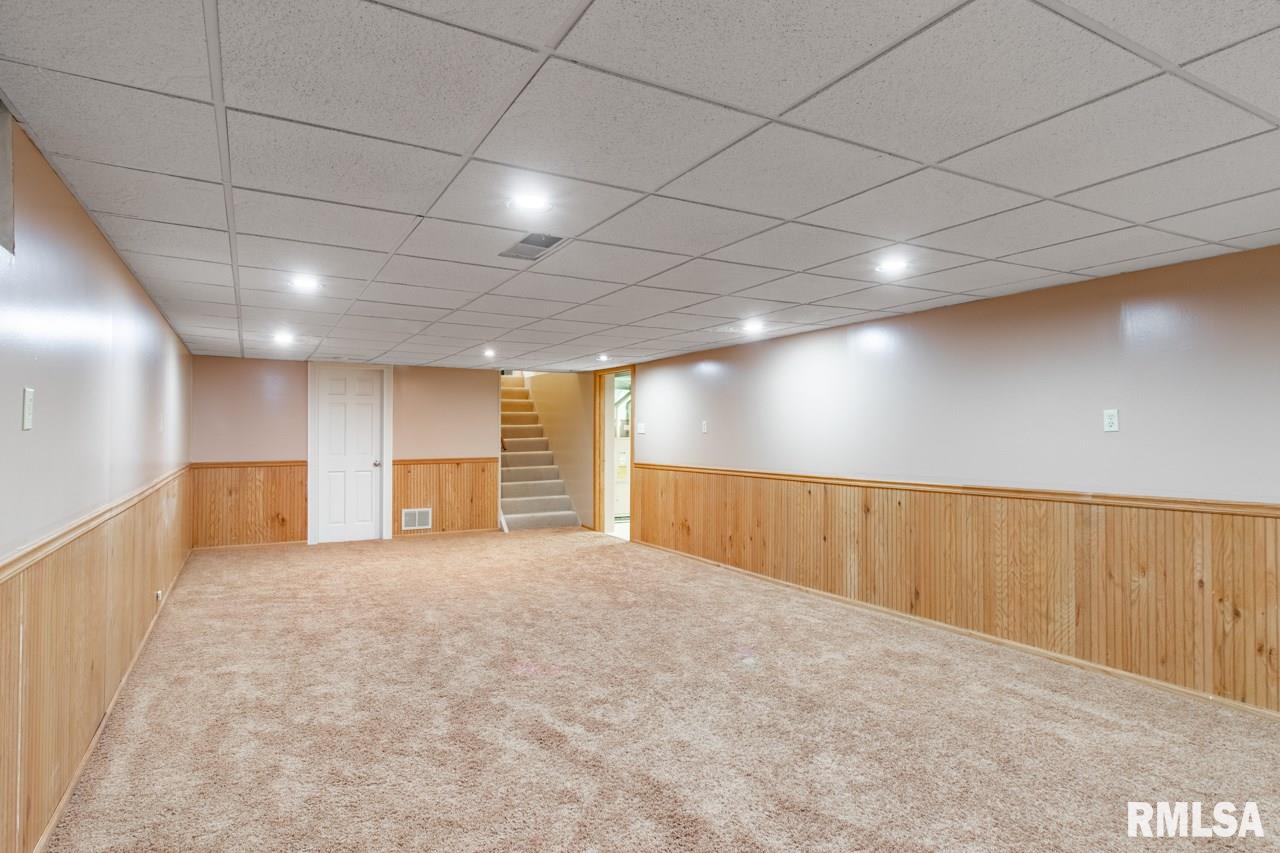 500 Highview Road East Peoria, IL 61611 - Photo 27 of 33 Gallery Image 27