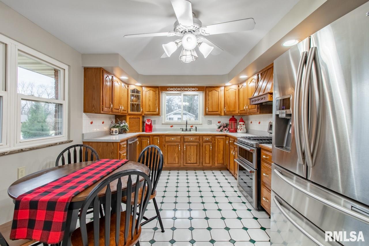 500 Highview Road East Peoria, IL 61611 - Photo 9 of 33 Gallery Image 9
