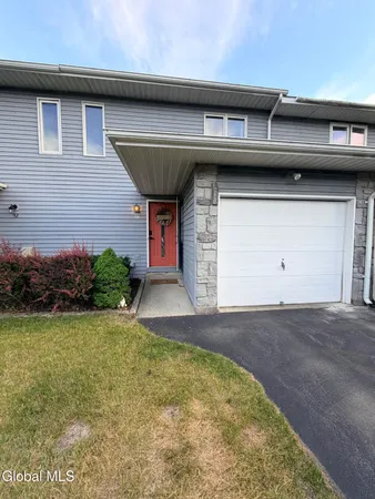 $269,900 | 54 Velina Drive, Guilderland, NY 12203