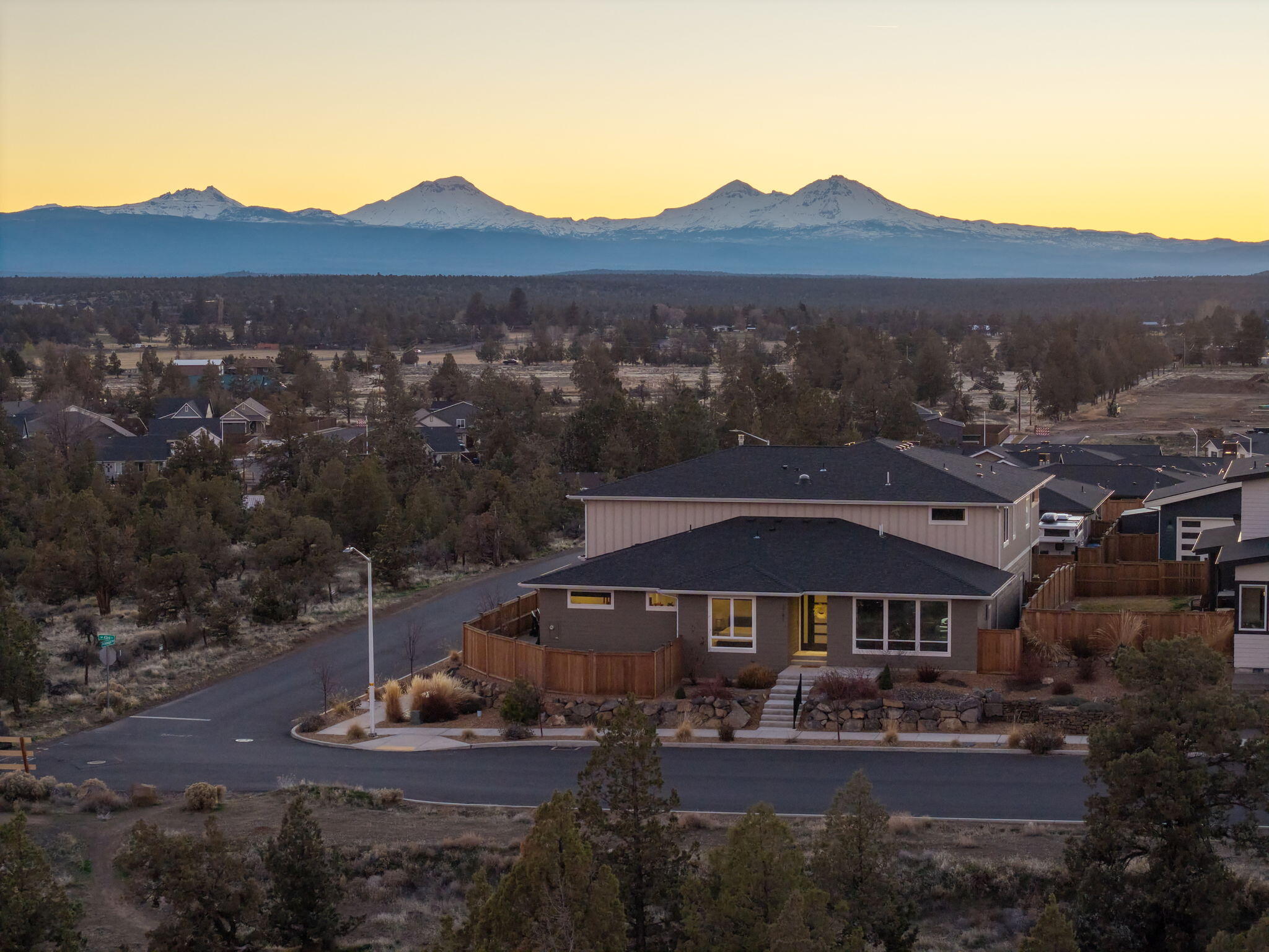 3781 Southwest 43rd Street Redmond, OR 97756 - Photo 4 of 58 3781-SW-43rd-St-Redmond-OR-97756-107