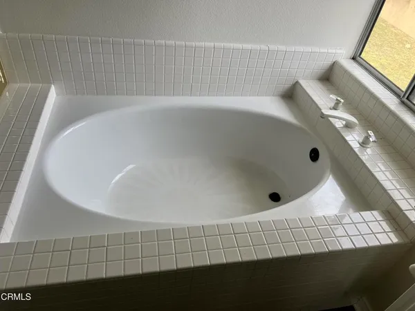 $4,300 | 1830 Zircon Avenue, Oxnard, CA 93030