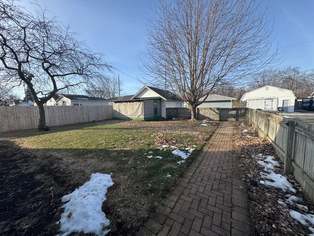 $254,900 | 7116 27th Avenue, Kenosha, WI 53143