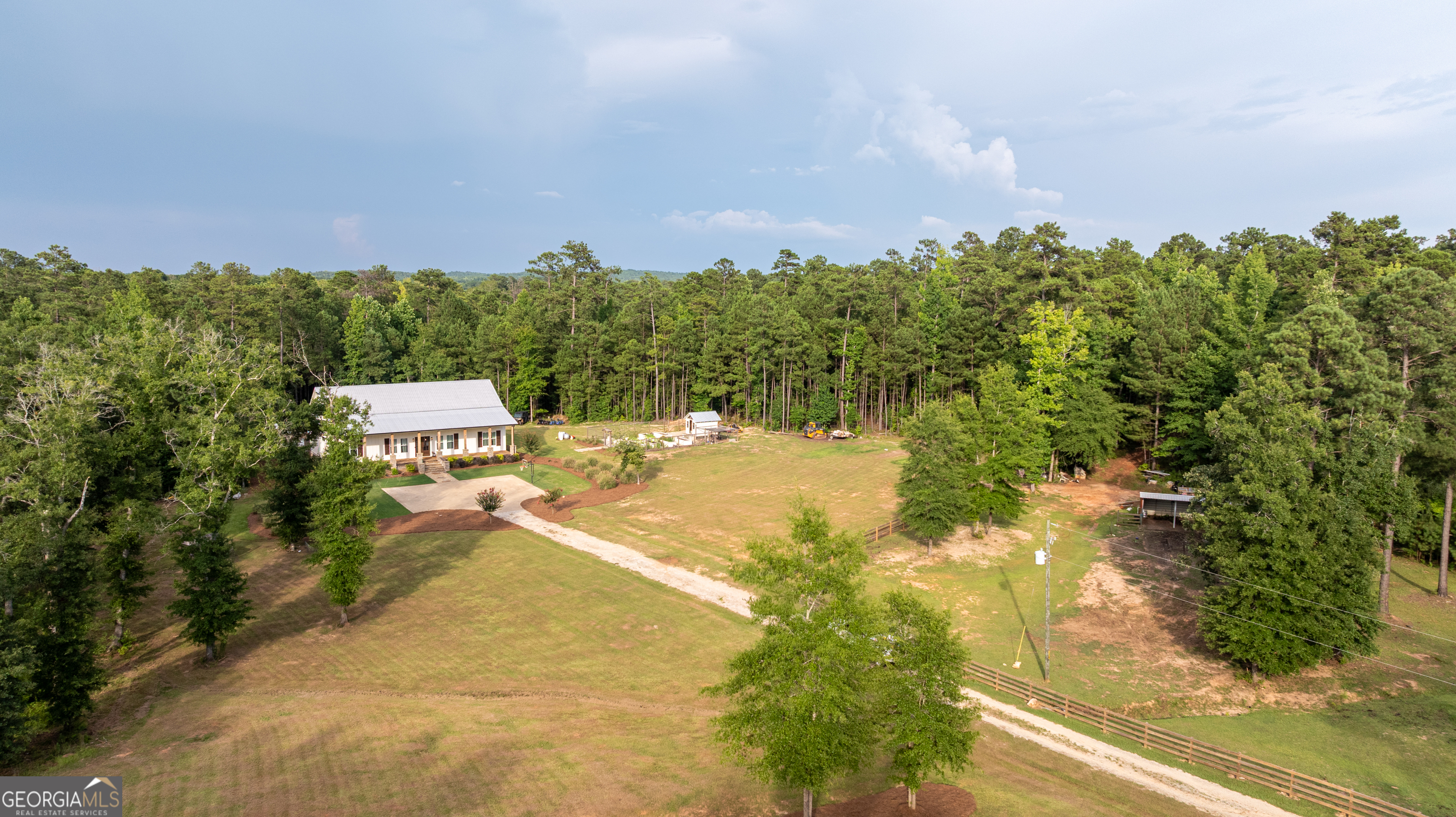 325 Scuffleboro Road Southeast Eatonton, GA 31024 - Photo 2 of 74 Gallery Image 2
