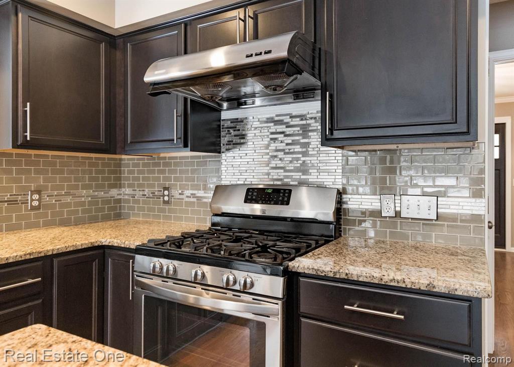 4254 Beach Road Troy, MI 48098 - Photo 16 of 54 Gallery Image 16