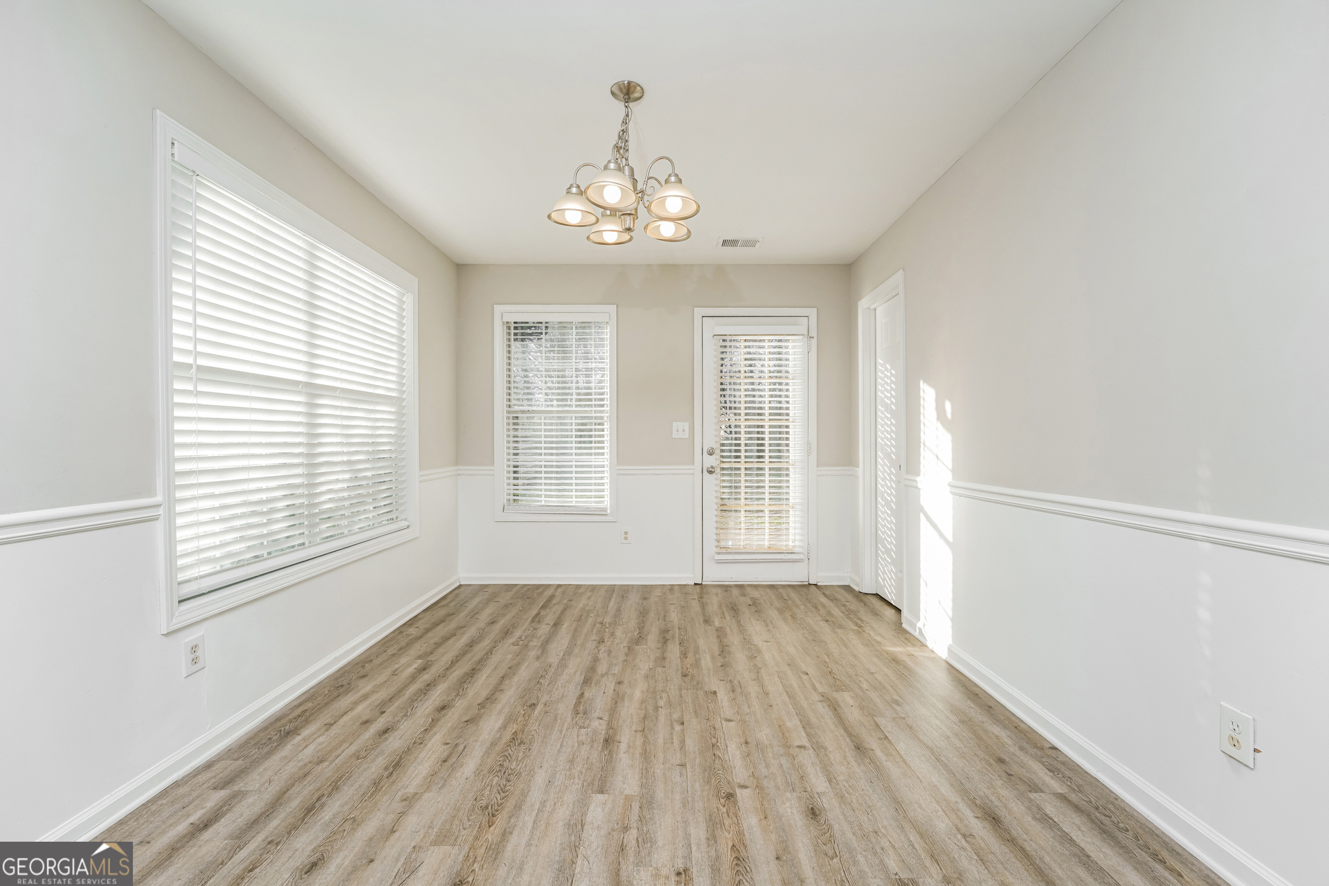 124 Wayne J Stokes Boulevard Stockbridge, GA 30281 - Photo 6 of 22