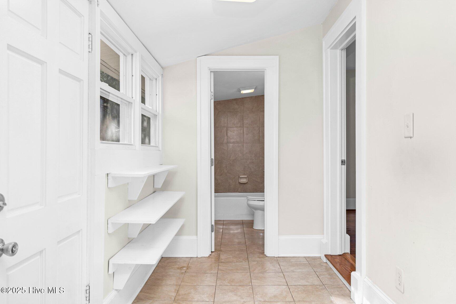 605 St David Street Tarboro, NC 27886 - Photo 23 of 28 Laundry/Utility Room