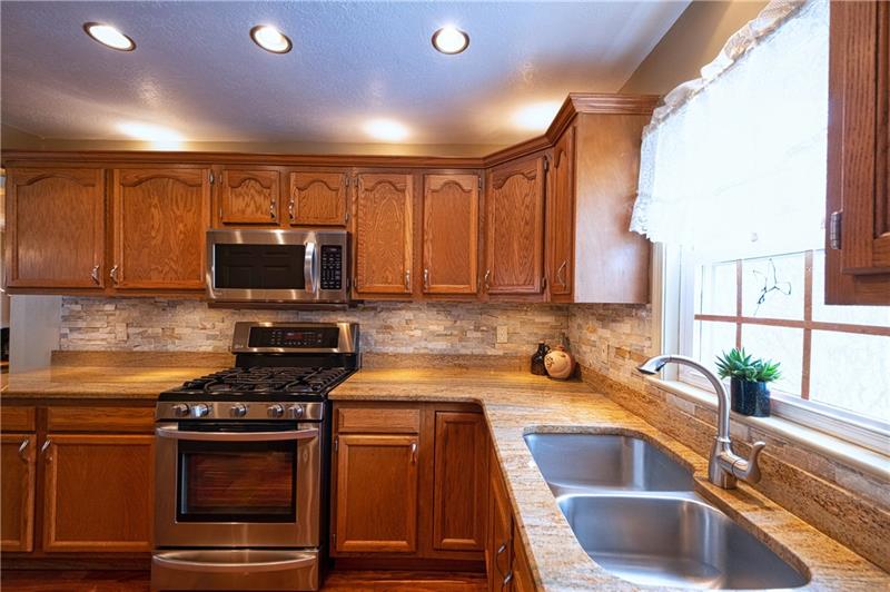 110 Conway Wallrose Road Freedom, PA 15042 - Photo 8 of 25