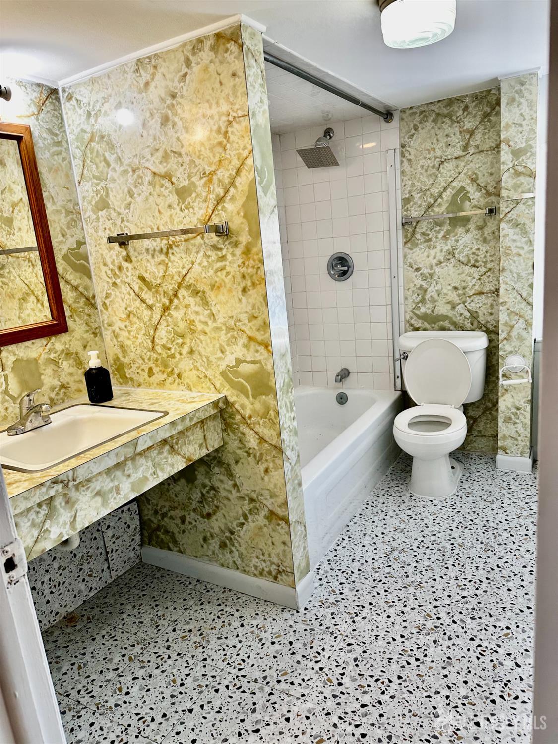 428 New Market Road, Unit 2 Piscataway, NJ 08854 - Photo 15 of 15