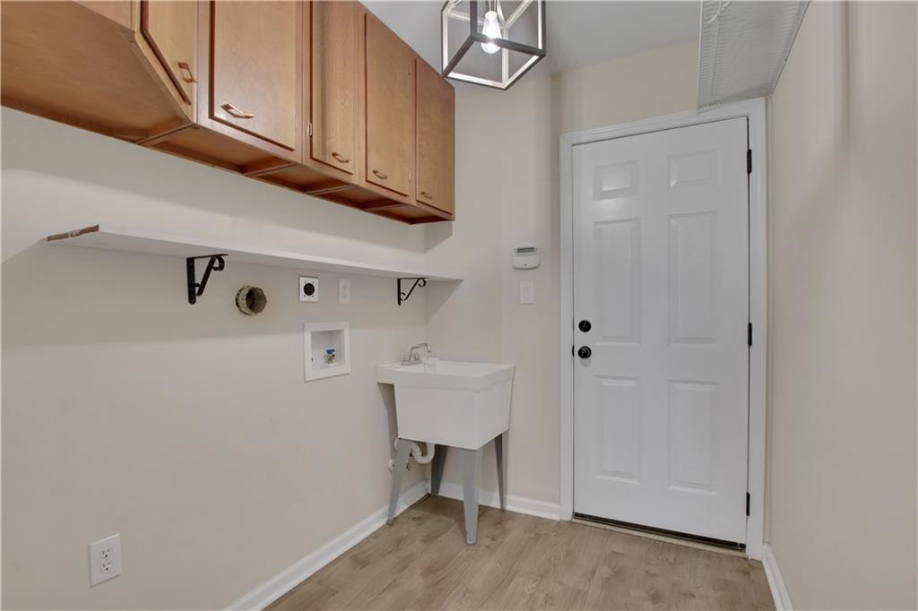 4535 Flowering Branch Powder Springs, GA 30127 - Photo 34 of 42 Gallery Image 34
