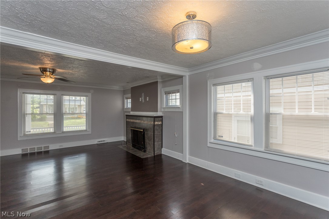 878 Clarence Road Cleveland Heights, OH 44121 - Photo 11 of 32