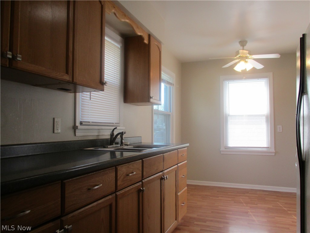 1012 Hillsdale Road Parma, OH 44134 - Photo 9 of 23