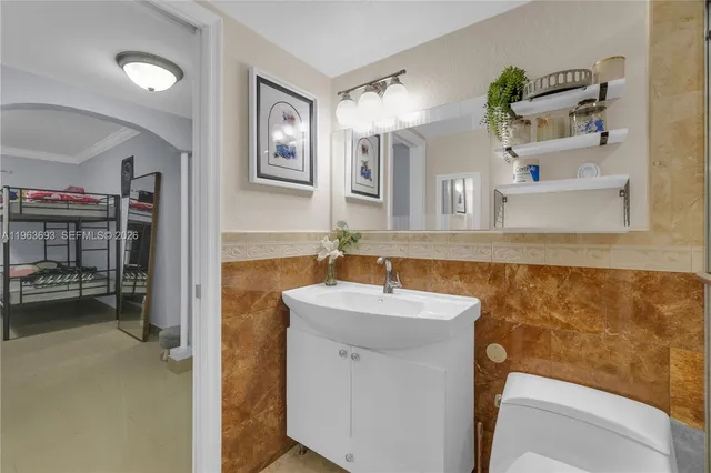 $239,999 | 17101 Northwest 57th Avenue, Unit 110, Miami Gardens, FL 33055