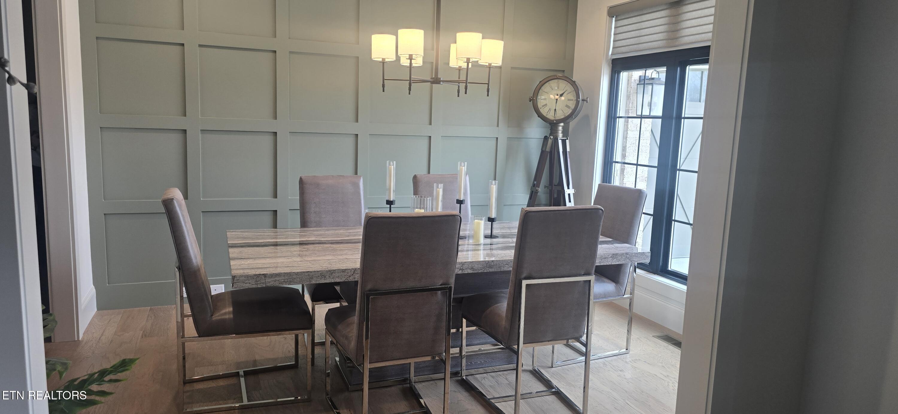 154 Chestnut Ridge Lane Crossville, TN 38558 - Photo 12 of 49 154 CR dining 2