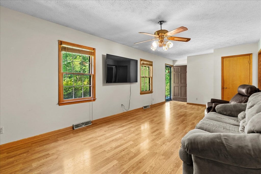 1055 South Terry's Bridge Road Scottsburg, VA 24589 - Photo 25 of 41 Living room 25.68 x 11.48, Wood floors