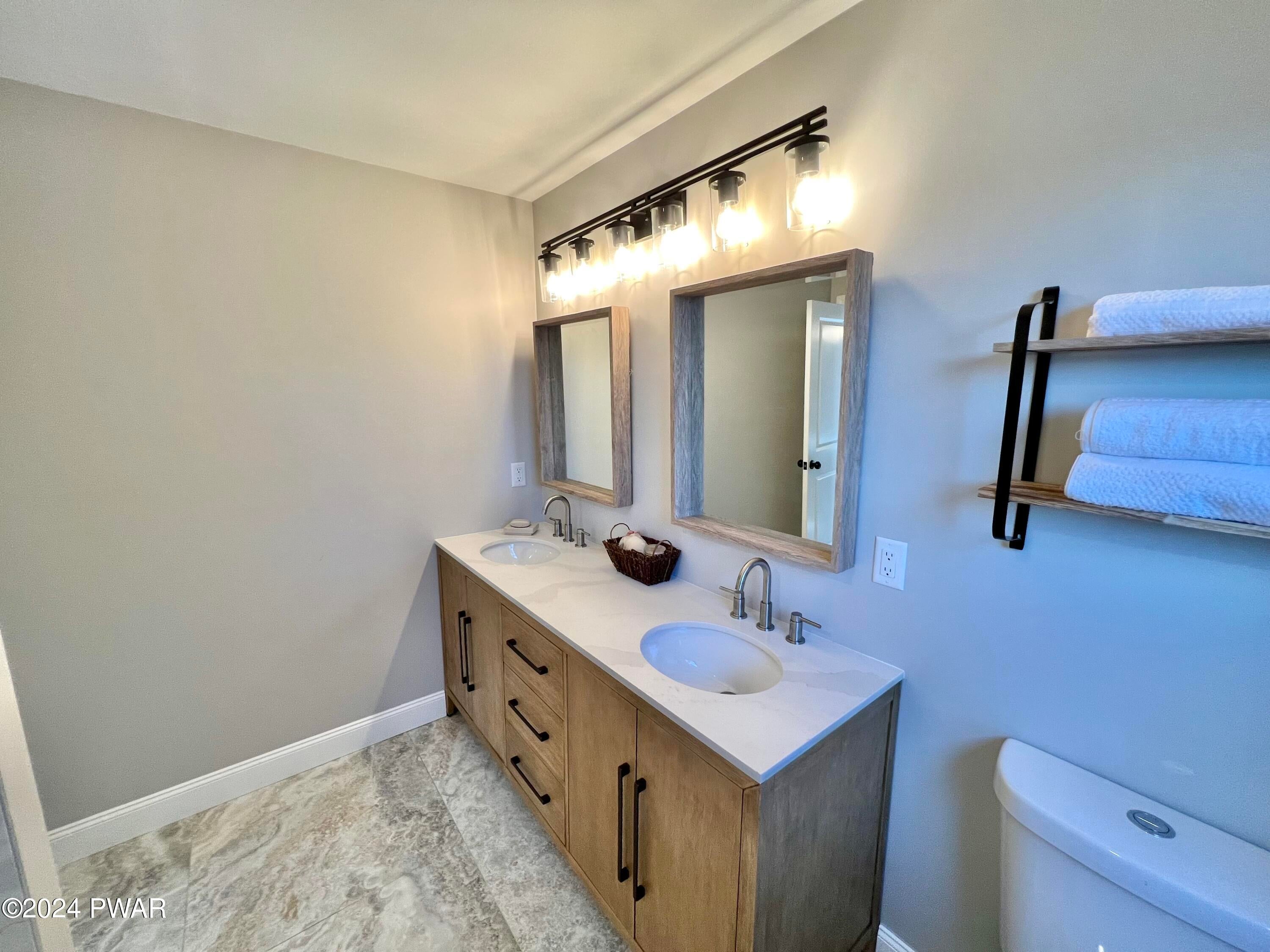 194 Aspen Road Dingmans Ferry, PA 18328 - Photo 20 of 29 bth2