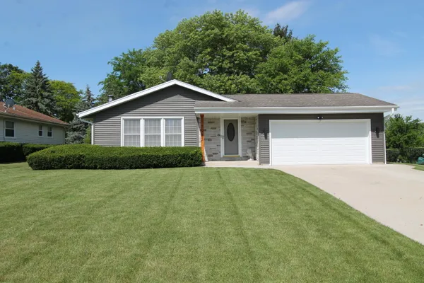 $469,000 | 7985 South 59th Street, Franklin, WI 53132