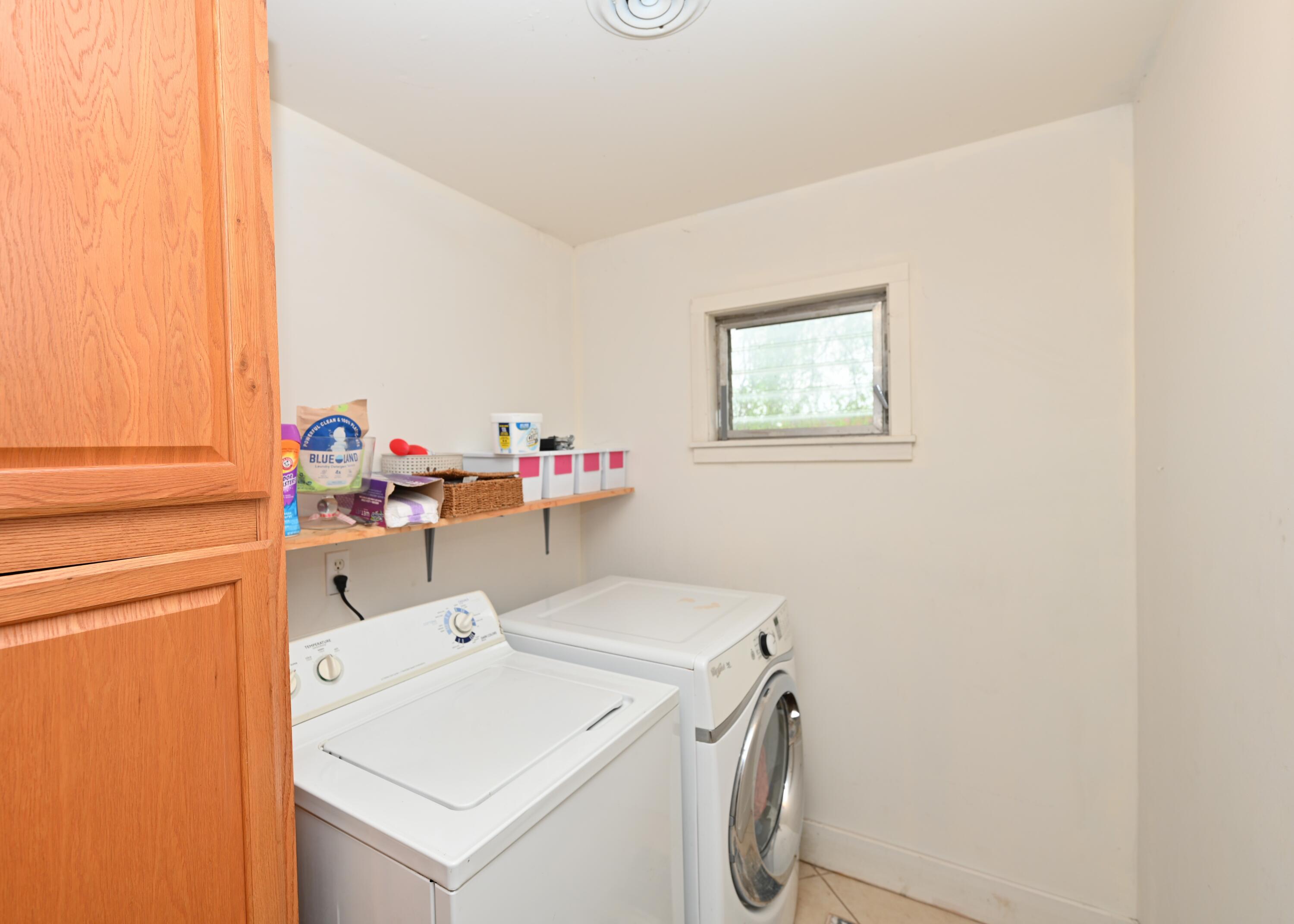 121 West Spring Street Winamac, IN 46996 - Photo 14 of 28 3000x2144