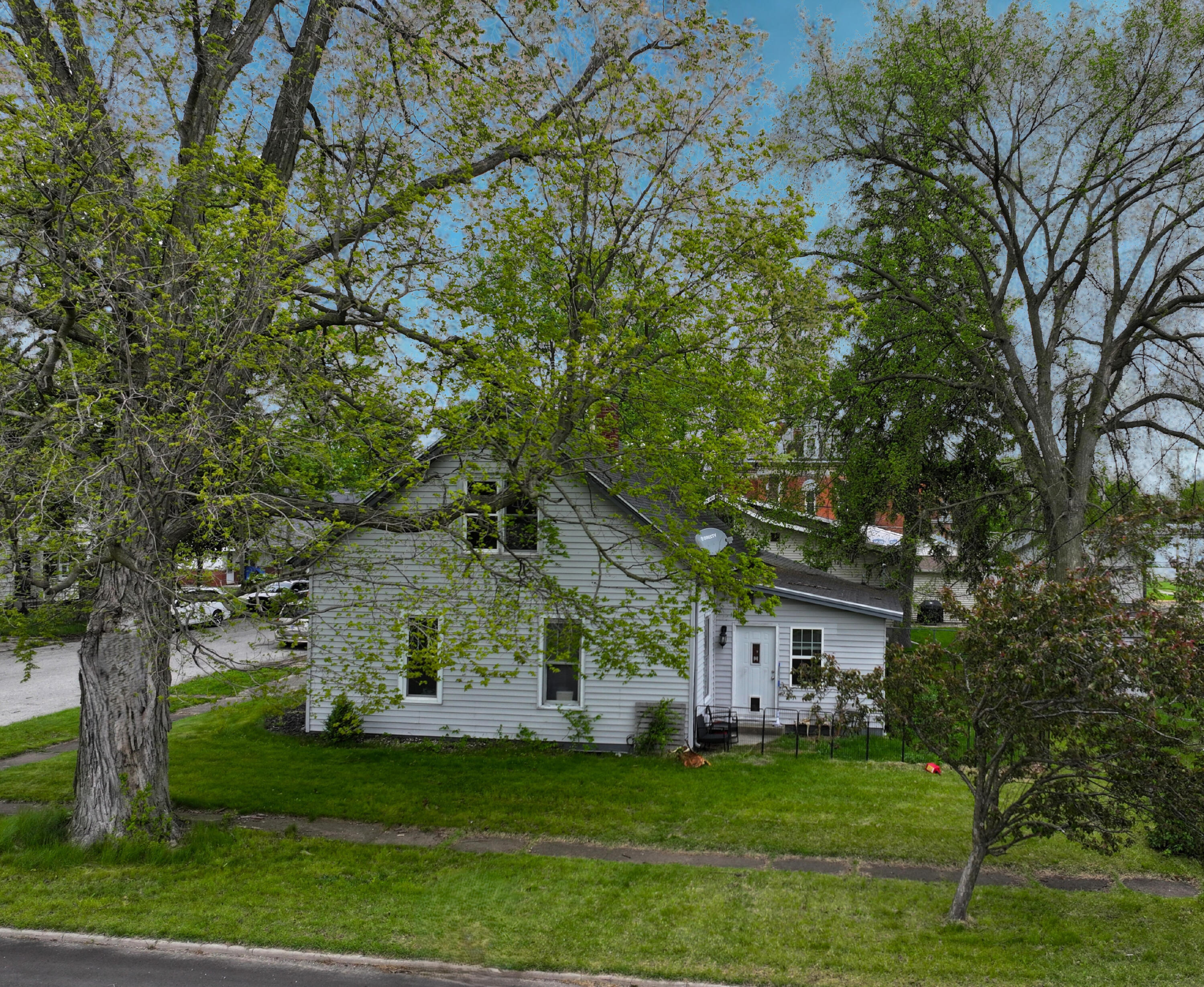 121 West Spring Street Winamac, IN 46996 - Photo 3 of 28 3000x2460