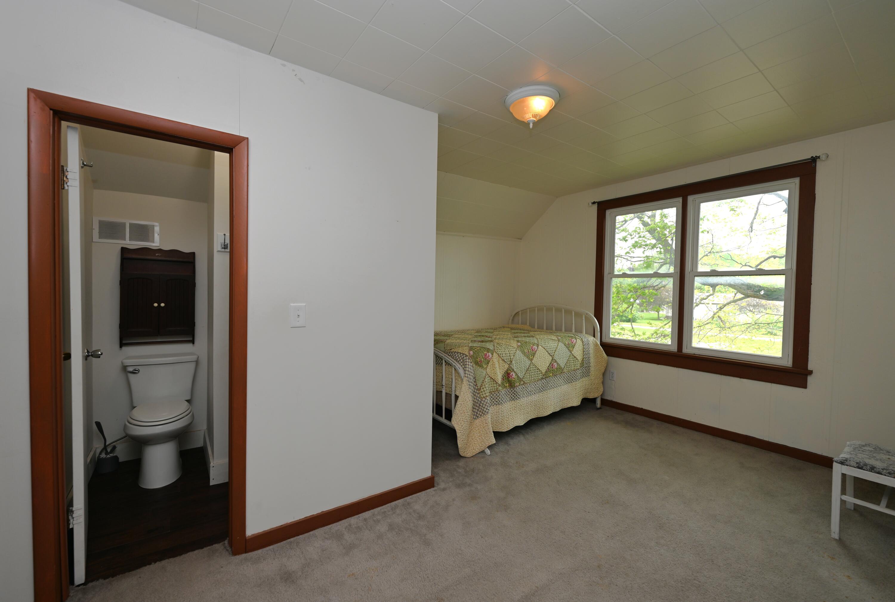 121 West Spring Street Winamac, IN 46996 - Photo 7 of 28 3000x2019