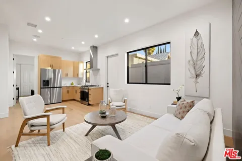 $2,299,000 | 5741 Newcastle Avenue, Encino, CA 91316