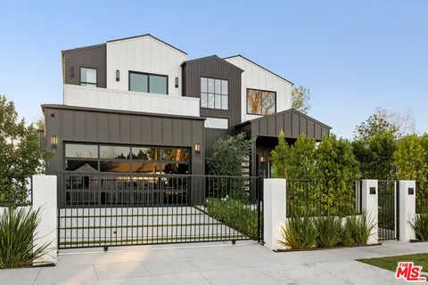 $2,299,000 | 5741 Newcastle Avenue, Encino, CA 91316