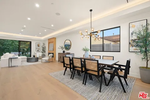 $2,299,000 | 5741 Newcastle Avenue, Encino, CA 91316
