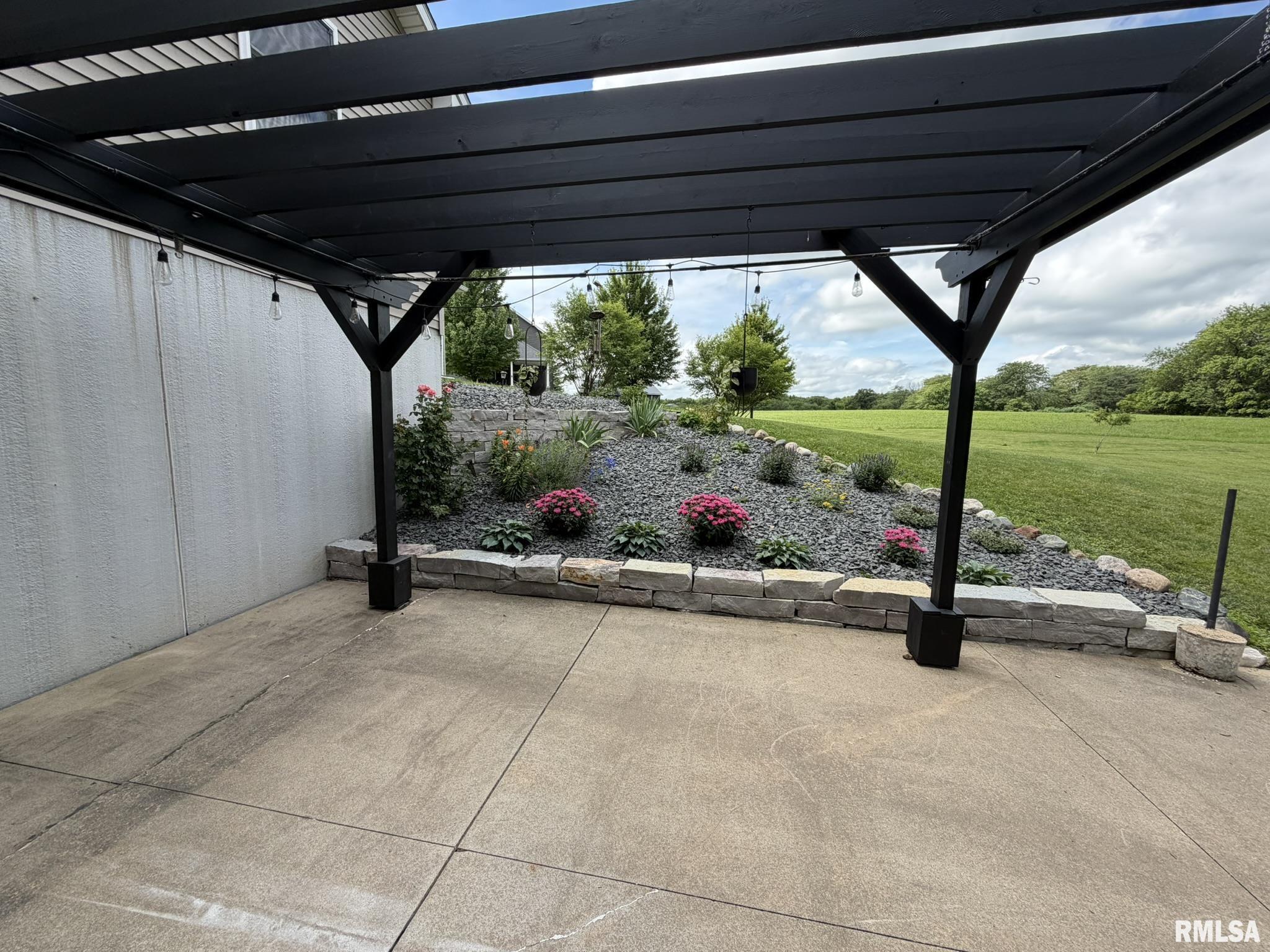 324 Casey Road Farmington, IL 61531 - Photo 17 of 68
