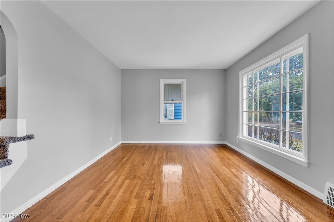 20612 Hansen Road Maple Heights, OH 44137 - Photo 10 of 21 Gallery Image 10