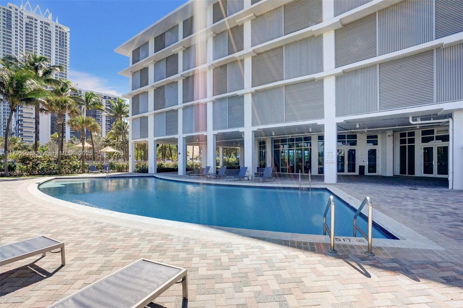 6515 Collins Avenue, Unit 804 Miami Beach, FL 33141 - Photo 16 of 18