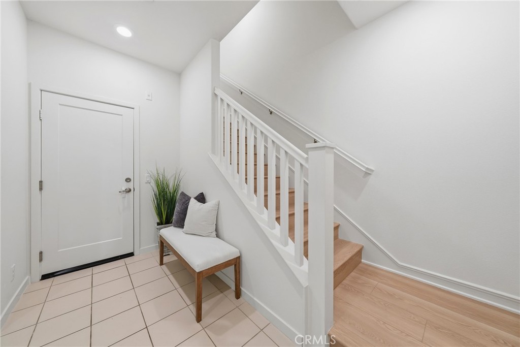 125 Mongoose Irvine, CA 92618 - Photo 6 of 30