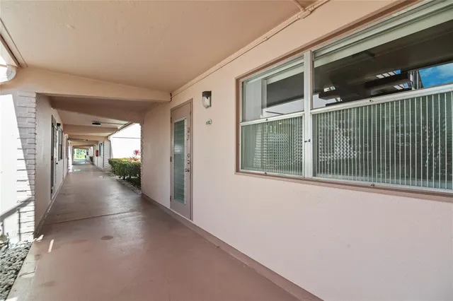 $229,900 | 352 Saxony Trail, Unit 352, Delray Beach, FL 33446