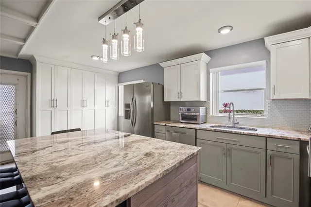 $229,900 | 352 Saxony Trail, Unit 352, Delray Beach, FL 33446