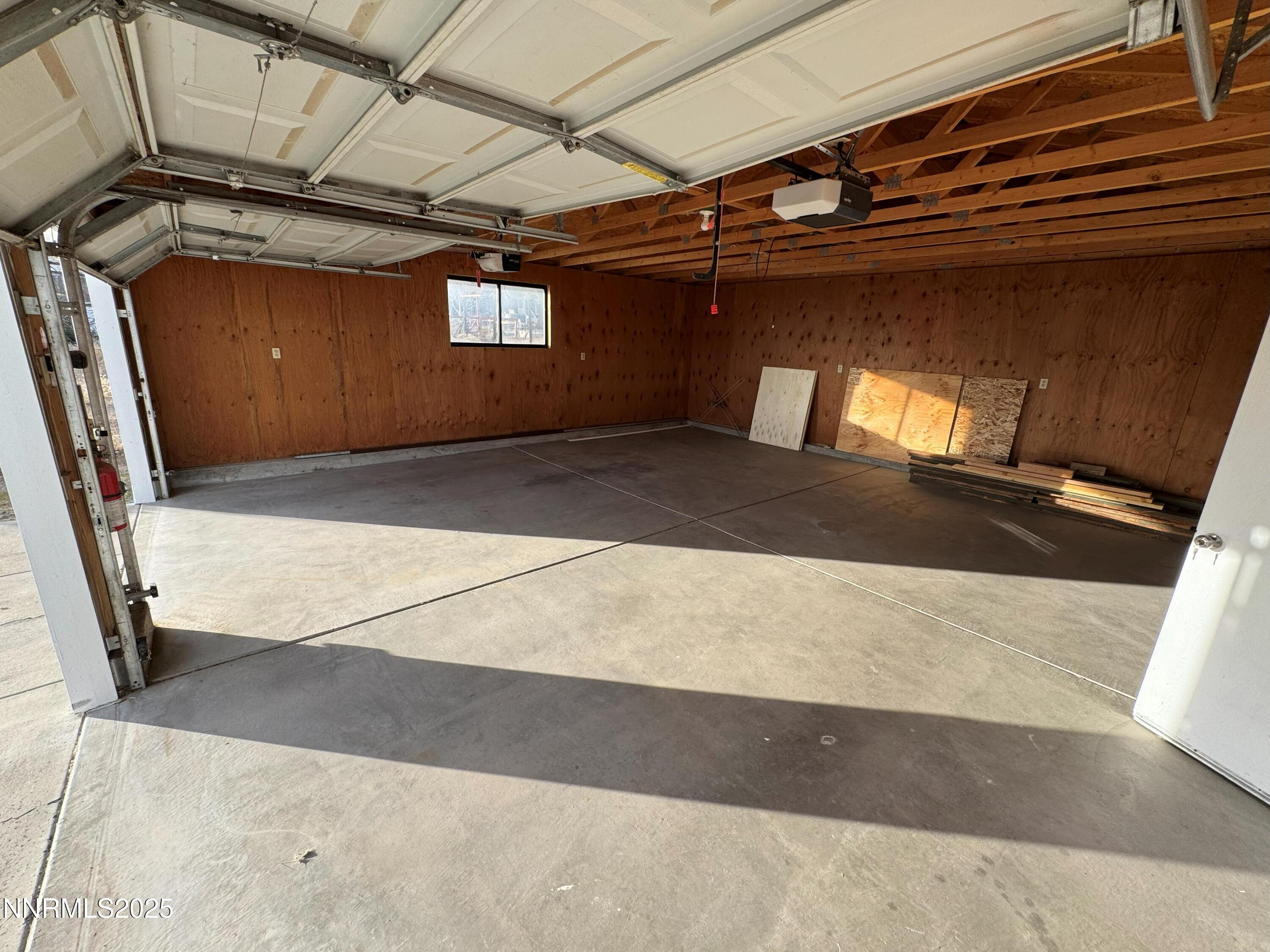 6 Black Rock Road Carson City, NV 89706 - Photo 31 of 33 Garage